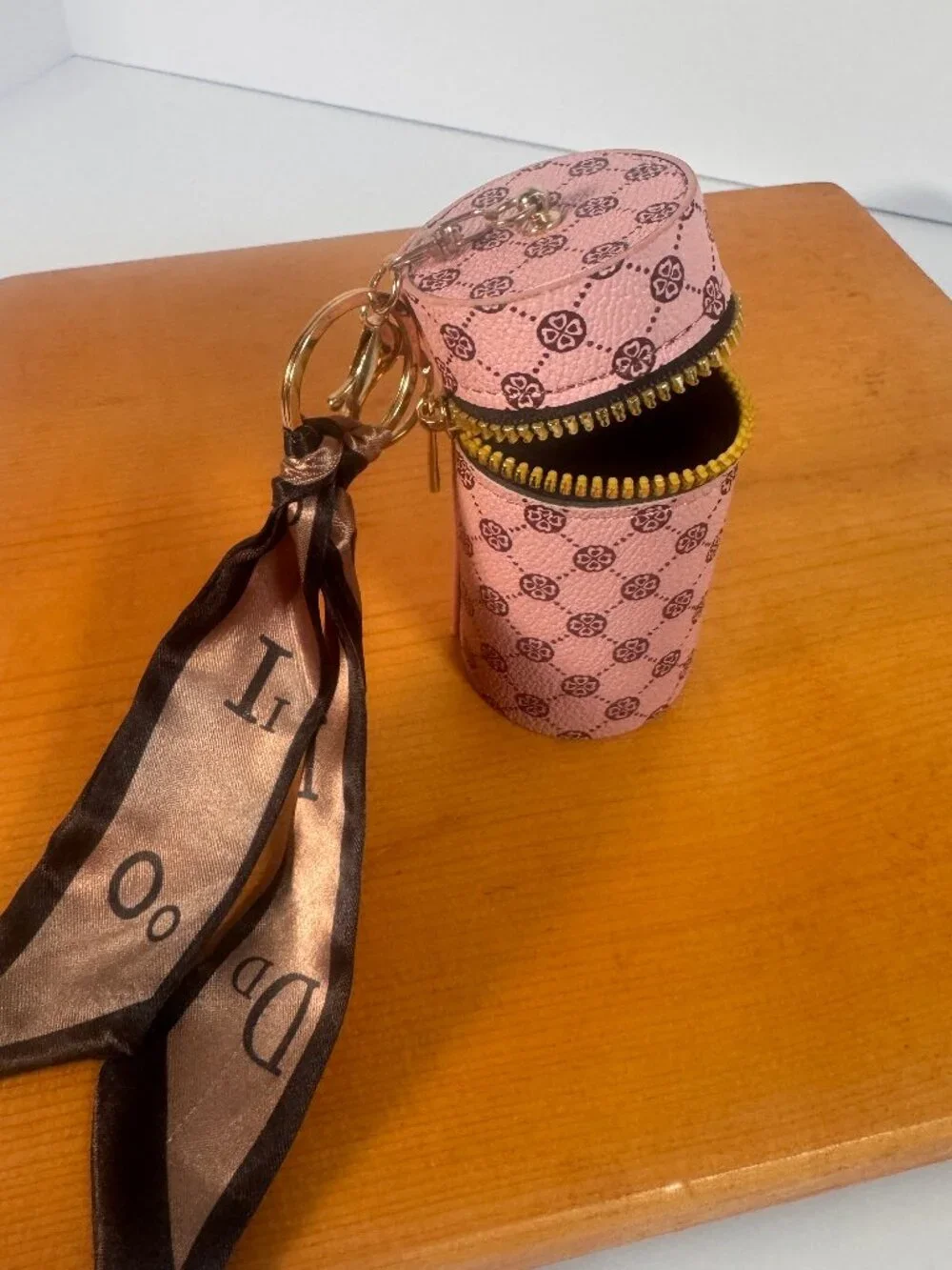 Keychain, purse vintage style mini synthetic leather lip stick hold